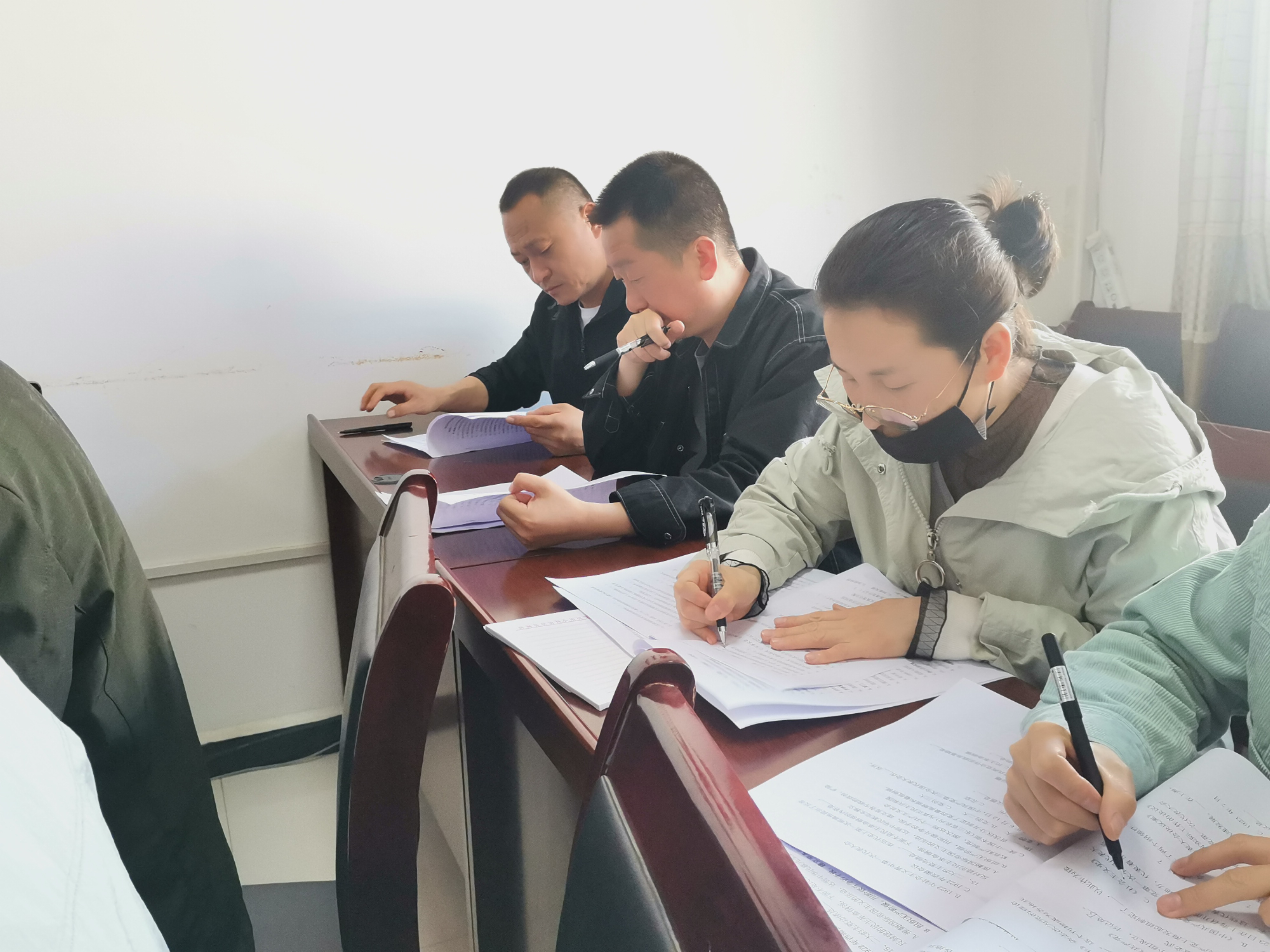 清涧县信访局组织开展党史学习教育知识测试